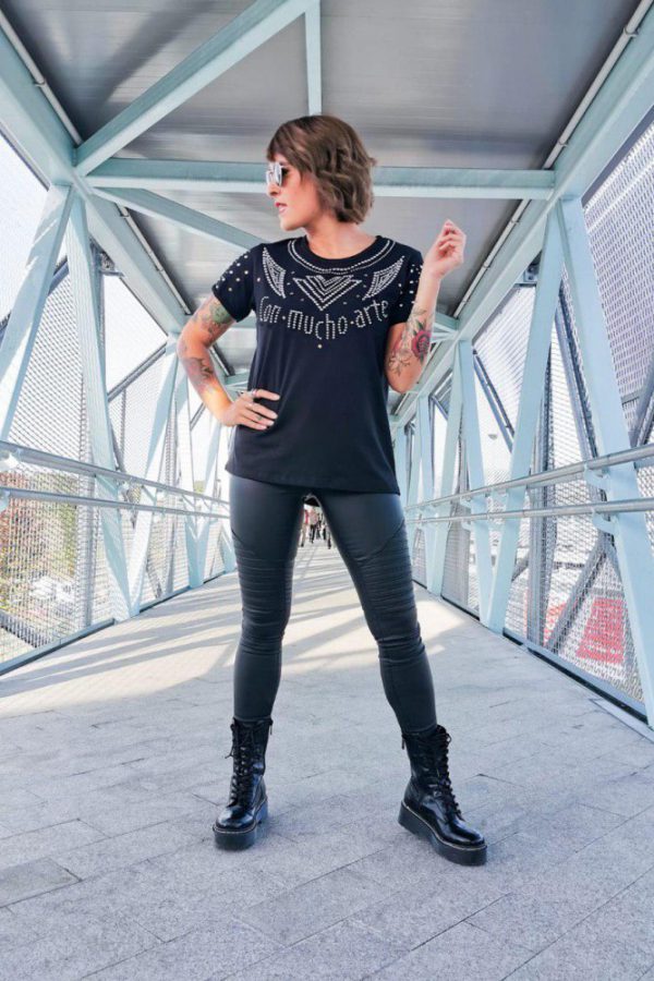 Camiseta CON MUCHO ARTE, Keep&Trendy.